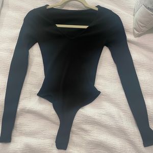 Ribbed Black Bodysuit (Size M)
